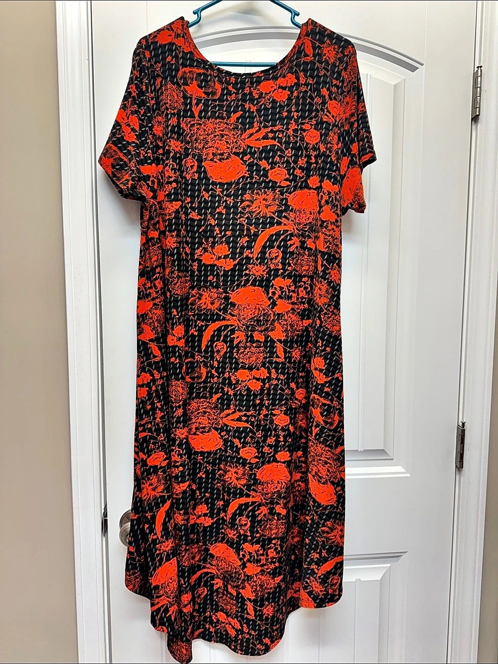 LuLaRoe Carly Dress Black & Orange Floral pattern size L